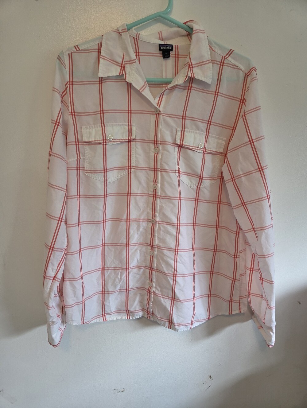 Patagonia Plaid Button Down Shirt Women’s Size 14 White Red Long Sleeve Lightwei